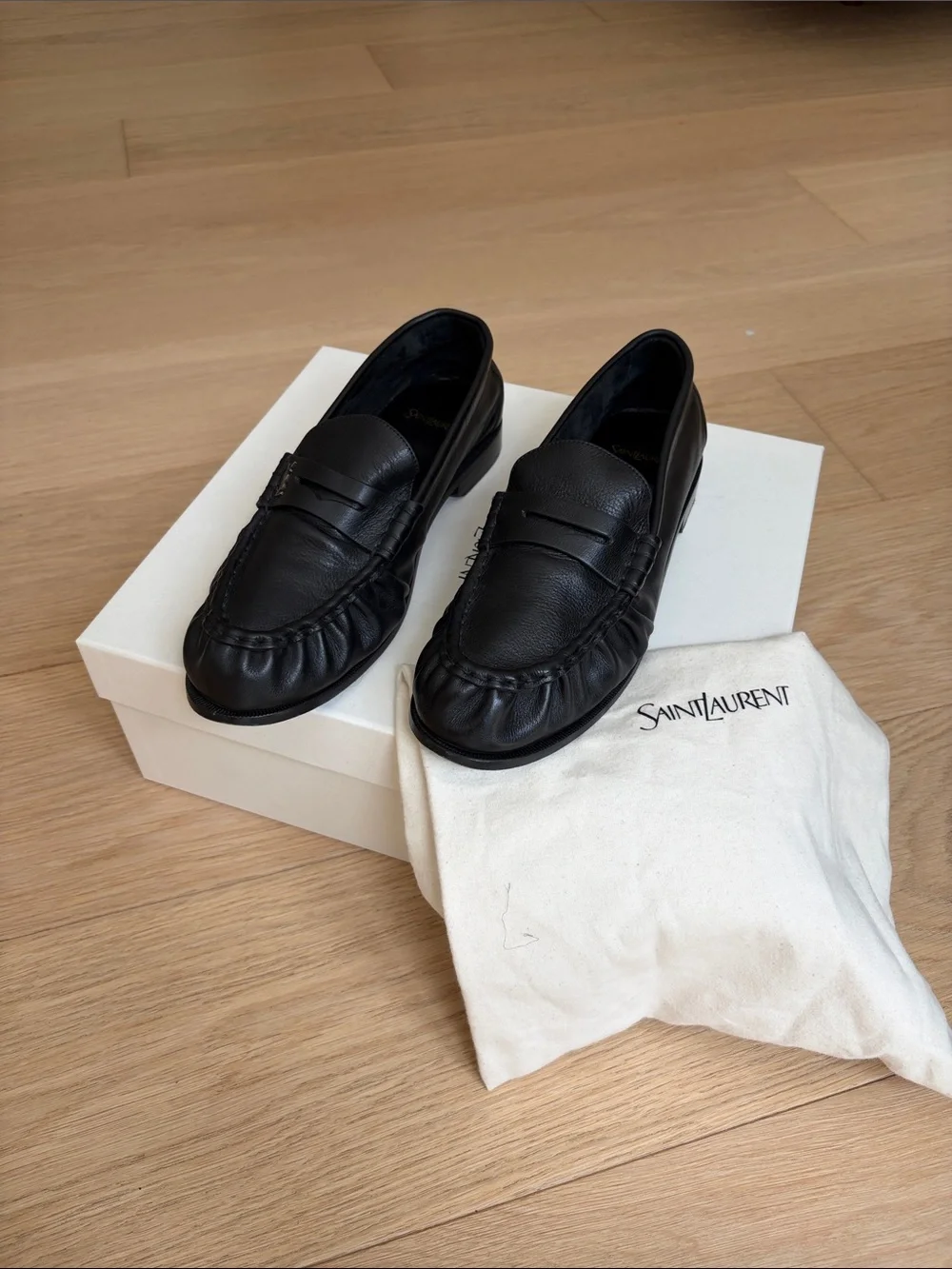 Saint Laurent - BLACK - LE LOAFER supple in matte leather - 43.5 FR